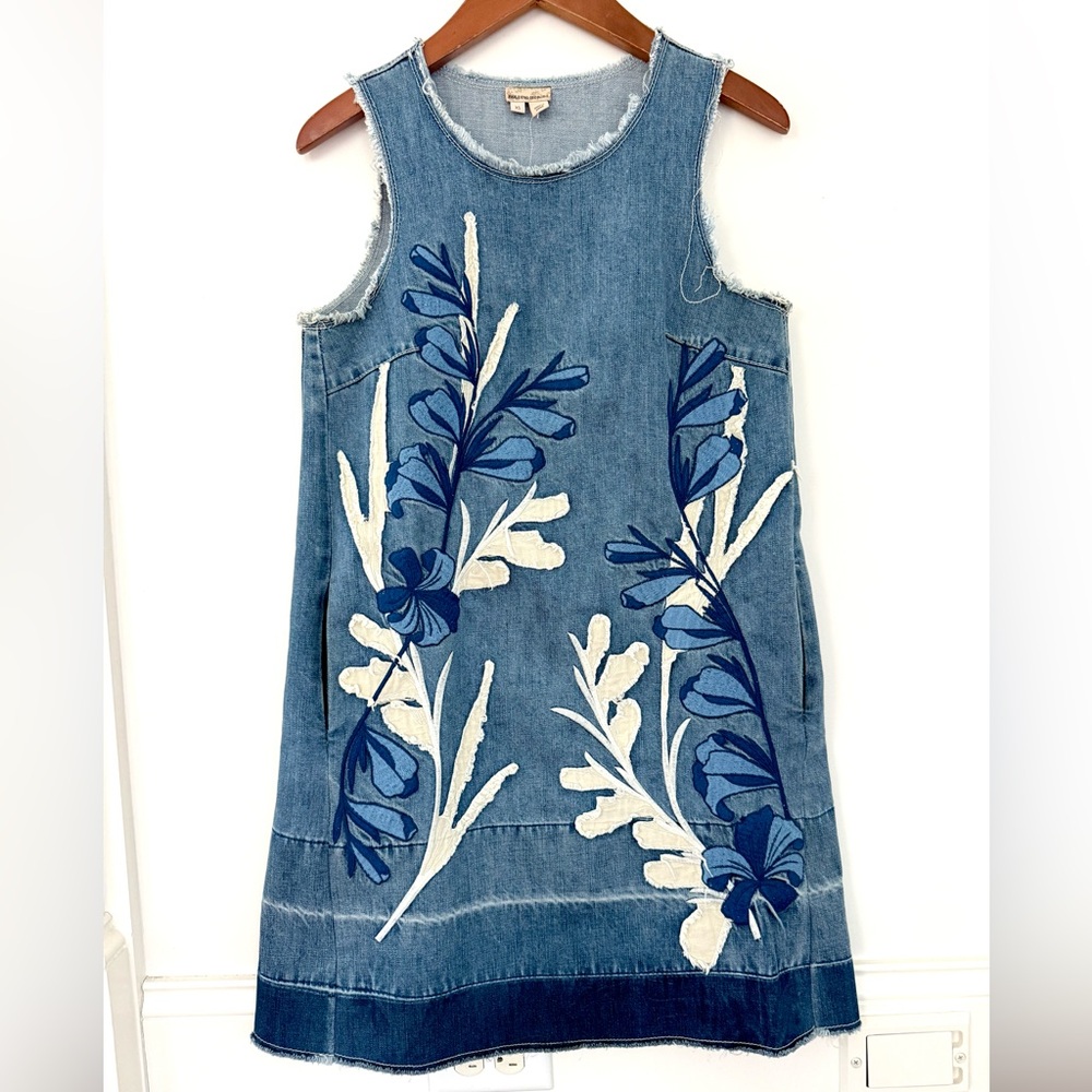 NWT Anthropologie Women Jeans Dress
Embroidery Patch Work Floral Design
Size XS